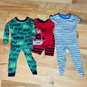Boys, assorted pajamas. Two pairs of gap, and 1 pair of Carter’s pajamas